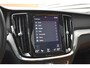 Volvo V60 2.0 T8 Twin Engine AWD Inscription LED | Pano | Harman Kardon | Leder | Carplay | Keyless | Navi | Clima | PDC | 18" LMV