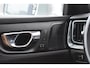 Volvo V60 2.0 T8 Twin Engine AWD Inscription LED | Pano | Harman Kardon | Leder | Carplay | Keyless | Navi | Clima | PDC | 18" LMV