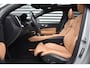 Volvo V60 2.0 T8 Twin Engine AWD Inscription LED | Pano | Harman Kardon | Leder | Carplay | Keyless | Navi | Clima | PDC | 18" LMV