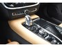 Volvo V60 2.0 T8 Twin Engine AWD Inscription LED | Pano | Harman Kardon | Leder | Carplay | Keyless | Navi | Clima | PDC | 18" LMV