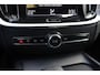 Volvo V60 2.0 B3 Momentum Advantage | Eerste Eigenaar | NAP | BTW Auto | Dealer Onderhouden | Apple Carplay | Cruise