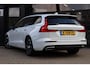 Volvo V60 2.0 B3 Momentum Advantage | Eerste Eigenaar | NAP | BTW Auto | Dealer Onderhouden | Apple Carplay | Cruise