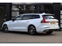 Volvo V60 2.0 B3 Momentum Advantage | Eerste Eigenaar | NAP | BTW Auto | Dealer Onderhouden | Apple Carplay | Cruise