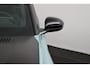 Renault R4 iconic 150 pk comfort range | Warmtepomp | Adaptive Cruise Control | Elektrische achterklep | Climate Control | Achteruitrijcamera | Parkeersensoren voor & achter | Stoelverwarming | Stuurverwarming |