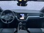 Volvo V60 2.0 T6 Plug-in hybrid AWD Plus Dark | 360° Camera | Stoel en stuurverwarming | Trekhaak | Adaptieve cruise control | Harman/Kardon audio | BLIS dodehoekdetectie |