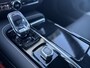 Volvo V60 2.0 T6 Plug-in hybrid AWD Plus Dark | 360° Camera | Stoel en stuurverwarming | Trekhaak | Adaptieve cruise control | Harman/Kardon audio | BLIS dodehoekdetectie |