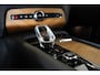 Volvo XC90 T8 Recharge AWD Inscription | Panoramadak met schuif-/kantelfunctie| Semi elektrische trekhaak | Verwarmbare voorstoelen | Verwarmbaar stuurwiel | Premium audio by Harman Kardon  | Rondom zichtcamera | Standkachel | Adaptieve cruise control | 20 inch Lichtmetalen velgen