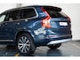 Volvo XC90 T8 Recharge AWD Inscription | Panoramadak met schuif-/kantelfunctie| Semi elektrische trekhaak | Verwarmbare voorstoelen | Verwarmbaar stuurwiel | Premium audio by Harman Kardon  | Rondom zichtcamera | Standkachel | Adaptieve cruise control | 20 inch Lichtmetalen velgen