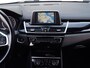 BMW 2-Serie Active Tourer 218i Executive | Stoelverwarming | Navi | Bluetooth | 17"