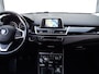 BMW 2-Serie Active Tourer 218i Executive | Stoelverwarming | Navi | Bluetooth | 17"