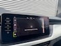 Skoda Kamiq 1.0 TSI 110pk DSG-7 Sport Business | Panoramadak | Trekhaak | Stoelverwarming | 18 Inch | Dodehoek | Adaptive Cruise Control |