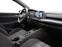 Volkswagen Golf 1.4 eHybrid 245 pk DSG GTE | Panoramadak | Trekhaak | IQ Light | Stuur-/stoelverwarming | Head-up display | Achteruitrijcamera