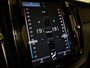 Volvo XC60 T6 AWD Recharge R-Design | Bowers & Wilkins | Trekhaak | Stoel en Stuurwielverwarming | Parkeercamera | BLIS Dode Hoek Detectie | Schuifdak | Cruise Control | Bestuurdersstoel elektrisch geheugen | Contour stoelen | Zitting verlenging voorstoelen | Gelami
