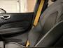 Volvo XC60 T8 AWD Recharge Polestar Engineered | 360° Camera | Harman Kardon | Head-Up Display | 22 Inch | 455pk | Black Pack zwarte logo's | Adaptieve Cruise Control | Stoelverwarming voor+achter | Stuurwielverwarming | Full LED Meesturende koplampen | Pilot Assist