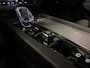 Volvo XC60 T8 AWD Recharge Polestar Engineered | 360° Camera | Harman Kardon | Head-Up Display | 22 Inch | 455pk | Black Pack zwarte logo's | Adaptieve Cruise Control | Stoelverwarming voor+achter | Stuurwielverwarming | Full LED Meesturende koplampen | Pilot Assist