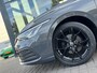 Volkswagen Golf 1.0 eTSI Life * Camera * Stoel + Stuur verwarming * ACC