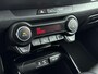 Kia Stonic 1.0 T-GDi DYNAMICPLUSLINE | ALL SEASONS | NAVI | CLIMA | CRUISE | CAMERA | LEDER | PDC | STOEL & STUURVERWARMING | 17'' LM VELGEN | AUTOMAAT | HYBRID |