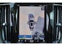 Volvo XC60 T6 Recharge AWD Plus Dark - Panorama/schuifdak - IntelliSafe Assist & Surround - 360º Camera - Verwarmde voorstoelen, stuur & achterbank - Parkeersensoren voor & achter - Elektr. bedienb. voorstoelen met geheugen - Draadloze tel. lader - Elektr. inklapbare trekhaak - 19' LMV