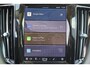Volvo XC60 T6 Recharge AWD Plus Dark - Panorama/schuifdak - IntelliSafe Assist & Surround - 360º Camera - Verwarmde voorstoelen, stuur & achterbank - Parkeersensoren voor & achter - Elektr. bedienb. voorstoelen met geheugen - Draadloze tel. lader - Elektr. inklapbare trekhaak - 19' LMV