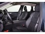 Volvo XC60 T6 Recharge AWD Plus Dark - Panorama/schuifdak - IntelliSafe Assist & Surround - 360º Camera - Verwarmde voorstoelen, stuur & achterbank - Parkeersensoren voor & achter - Elektr. bedienb. voorstoelen met geheugen - Draadloze tel. lader - Elektr. inklapbare trekhaak - 19' LMV