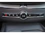 Volvo XC60 T6 Recharge AWD Plus Dark - Panorama/schuifdak - IntelliSafe Assist & Surround - 360º Camera - Verwarmde voorstoelen, stuur & achterbank - Parkeersensoren voor & achter - Elektr. bedienb. voorstoelen met geheugen - Draadloze tel. lader - Elektr. inklapbare trekhaak - 19' LMV