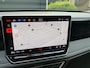 Volkswagen Tiguan 1.5 e R-LINE BUSINESS ,NAVIGATIE , TREKHAAK , CAMERA ,PDC, MASSAGE STOEL ,KEYLESS, BLIND SPOT, ACC, APPLE / ANDROID ,Q-LIGHT