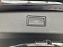 Volkswagen Tiguan 1.5 e R-LINE BUSINESS ,NAVIGATIE , TREKHAAK , CAMERA ,PDC, MASSAGE STOEL ,KEYLESS, BLIND SPOT, ACC, APPLE / ANDROID ,Q-LIGHT