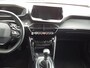 Peugeot 2008 ALLURE PACK 1.2 PT-130pk TREKHAAK | Apple Carplay & Android Auto | 3D-cockpit | Parkeerhulp met sensoren&camera | Climate control | 2DLG-SIERUITLAAT