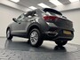 Volkswagen T-Roc 1.5 TSi Style Automaat-Navigatie-Carplay-Airco-Adapt.Cr.contr-Parkeersensoren-Lm16''velgen