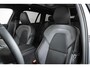 Volvo V60 T6 Plug-in hybrid AWD Plus Dark | Panoramadak schuif-/en Kantelfunctie | 360° Parkeercamera | Head-Up Display | Stoelverwarming | Google Infotainment | Parkeersensoren voor + achter | 19 inch 5-Spaaks Black / Diamond Cut velgen | Long Range |