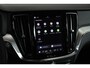 Volvo V60 T6 Plug-in hybrid AWD Plus Dark | Panoramadak schuif-/en Kantelfunctie | 360° Parkeercamera | Head-Up Display | Stoelverwarming | Google Infotainment | Parkeersensoren voor + achter | 19 inch 5-Spaaks Black / Diamond Cut velgen | Long Range |