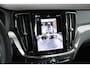 Volvo V60 T6 Plug-in hybrid AWD Plus Dark Panorama Schuif/Kanteldak | 360° Parkeercamera | Head-Up Display | Stoelverwarming | Google Infotainment | Parkeersensoren voor + achter | 19" 5-Spaaks Black / Diamond Cut velgen | Longe Range |