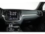 Volvo V60 T6 Plug-in hybrid AWD Plus Dark Panorama Schuif/Kanteldak | 360° Parkeercamera | Head-Up Display | Stoelverwarming | Google Infotainment | Parkeersensoren voor + achter | 19" 5-Spaaks Black / Diamond Cut velgen | Longe Range |