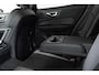 Volvo V60 T6 Plug-in hybrid AWD Plus Dark Panorama Schuif/Kanteldak | 360° Parkeercamera | Head-Up Display | Stoelverwarming | Google Infotainment | Parkeersensoren voor + achter | 19" 5-Spaaks Black / Diamond Cut velgen | Longe Range |