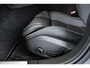 Volvo V60 T6 Plug-in hybrid AWD Plus Dark Panorama Schuif/Kanteldak | 360° Parkeercamera | Head-Up Display | Stoelverwarming | Google Infotainment | Parkeersensoren voor + achter | 19" 5-Spaaks Black / Diamond Cut velgen | Longe Range |