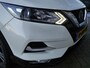 Nissan Qashqai 1.2 N-Connecta | Panoramadak | Trekhaak | Parkeersensoren achter | Camera | Climate control | All season banden | Navigatie | Keyless entry & Start