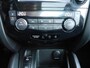 Nissan Qashqai 1.2 N-Connecta | Panoramadak | Trekhaak | Parkeersensoren achter | Camera | Climate control | All season banden | Navigatie | Keyless entry & Start