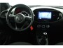 Toyota Aygo X 1.0 VVT-i MT Play | Adaptive Cruise Control | Achteruitrijcamera | Airco | Apple Carplay | Android Auto |