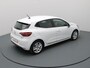 Renault Clio 1.6 E-Tech Hybrid 145 Evolution Cruise | Carplay | Navi | Parkeersens. achter