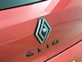 Renault Clio 1.6 E-Tech Full Hybrid 145Pk esprit Alpine | Navigatie | Draadloze Apple & Android Carplay | 360 Parkeersensoren & 360 Camera | Bose Geluidsysteem | Stoel & Stuurverwarming |