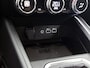 Renault Clio 1.6 E-Tech Full Hybrid 145Pk esprit Alpine | Navigatie | Draadloze Apple & Android Carplay | 360 Parkeersensoren & 360 Camera | Bose Geluidsysteem | Stoel & Stuurverwarming |