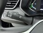 Renault Clio 1.6 E-Tech Hybrid 145 Pk Equilibre Automaat | Navigatie | Airco | Apple & Android Carplay | Parkeersensoren| Cruise Control | Bluetooth | Bestuurdersstoel en Stuur in Hoogte Verstelbaar |