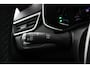 Renault Clio E-Tech Hybrid 140 Intens | Origineel Nederlands | Parkeersensoren achter | Climate Control | Cruise Control | Keyless entry & start | LED koplampen | Lichtmetalen velgen 16'' | Apple Carplay | Android Auto |