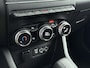 Renault Clio 1.6 E-Tech Hybrid 140pk Zen | Navigatie via Apple & Android Carplay | parkeersensoren Achter | Airco | Cruise Control | Bluetooth Telefoonvoorbereiding |