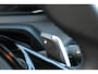 Peugeot 208 Allure | 16" Lichtmetalen velgen 'ELBORN' | Climate Control | Dashboard en deurpanelen in kunststof met carboneffect