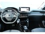 Peugeot 208 Allure | 16" Lichtmetalen velgen 'ELBORN' | Climate Control | Dashboard en deurpanelen in kunststof met carboneffect