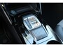Peugeot 208 Allure | 16" Lichtmetalen velgen 'ELBORN' | Climate Control | Dashboard en deurpanelen in kunststof met carboneffect