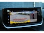 Peugeot 208 Allure | 16" Lichtmetalen velgen 'ELBORN' | Climate Control | Dashboard en deurpanelen in kunststof met carboneffect