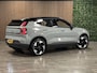 Volvo EX30 Single Motor Extended Range Plus | Stoel en Stuurwielverwarming | Adaptieve Cruise Control | Harman Kardon | Parkeercamera | Pilot Assist | BLIS Dode Hoek Detectie | 19 Inch | Keyless Drive | Parkeersensoren voor+achter | Google Infotainment | Elektrisch