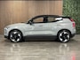 Volvo EX30 Single Motor Extended Range Plus | Stoel en Stuurwielverwarming | Adaptieve Cruise Control | Harman Kardon | Parkeercamera | Pilot Assist | BLIS Dode Hoek Detectie | 19 Inch | Keyless Drive | Parkeersensoren voor+achter | Google Infotainment | Elektrisch